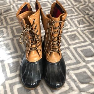 FLURRYY Madden Girl Duck Boots